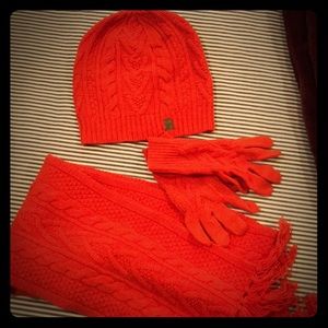 Wool-Cashmere Hat, Gloves and Scarf Set